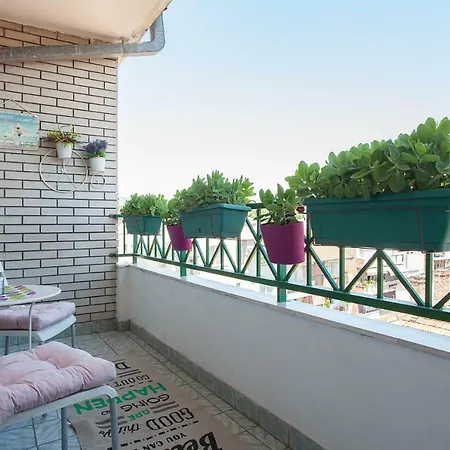 Violet Apartment *